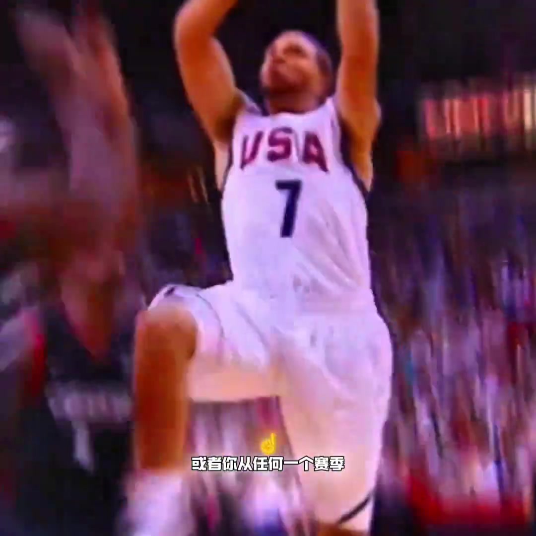 杨毅不管何时保罗水平都比德隆高 但只要碰上 德隆就吃饭睡觉打保罗