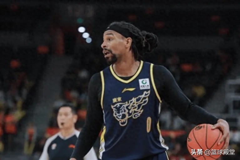 广东外援配置太强！萨林杰统治关键球，萨姆纳攻坚，奎因很全面！