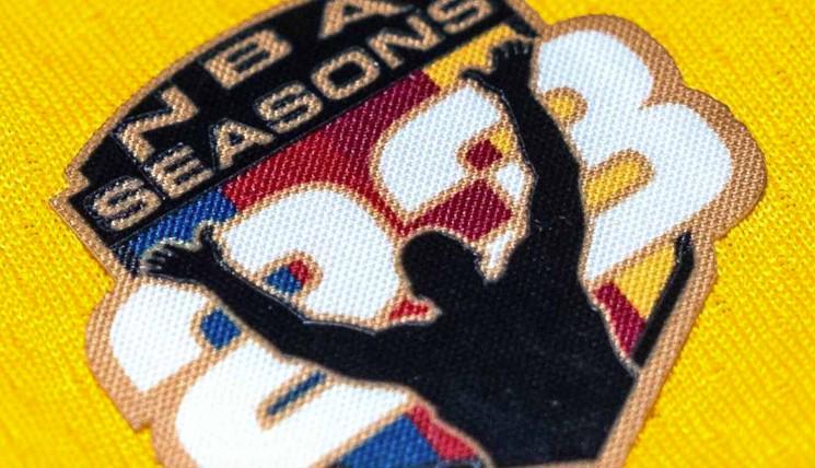 ESPN：剩余46场詹姆斯将身着特别球衣，赛后徽章将被制成球星卡