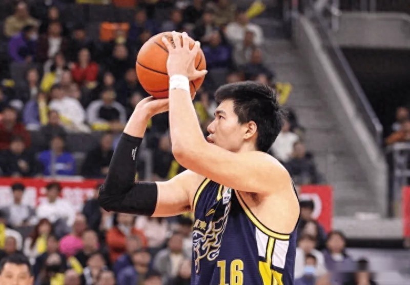 广东大胜同曦！焦泊乔暴走，三外集体打铁，郭昊文哑火！