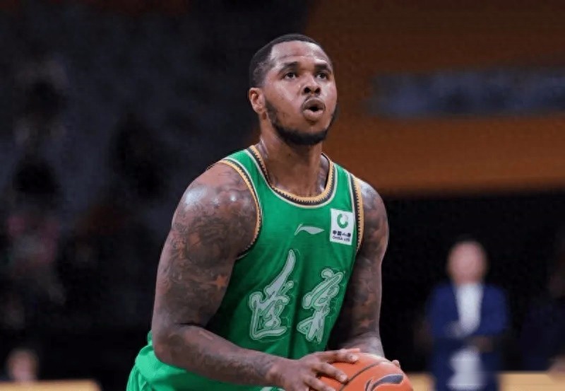 辽宁两笔引援引失望！亨特三场连铁成水货，王岚嵚难堪大用！