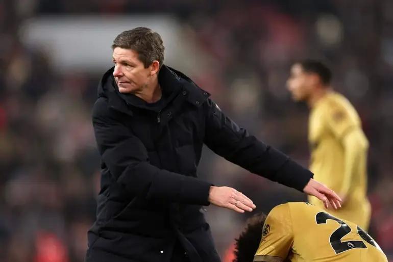 格拉斯纳：不理解比赛前一天出售队长的行为，我真的无法接受